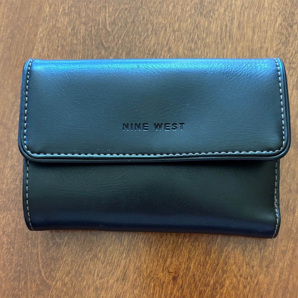 Nine West Black Smooth Leather Compact Wallet
